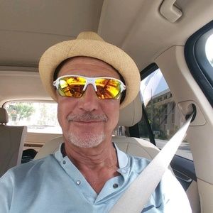 Meet your Posher, Mark